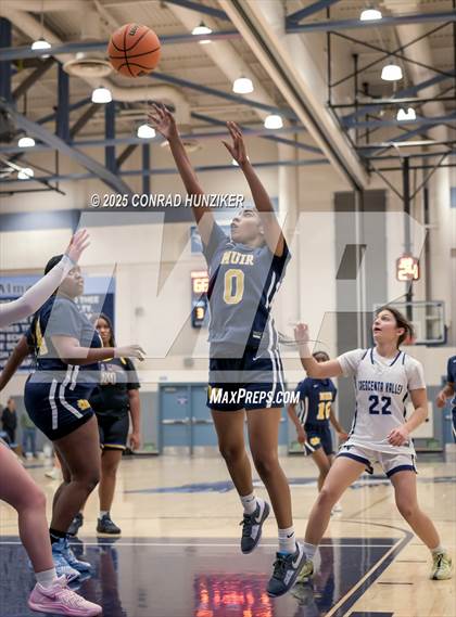 Thumbnail 1 in Muir @ Crescenta Valley photogallery.