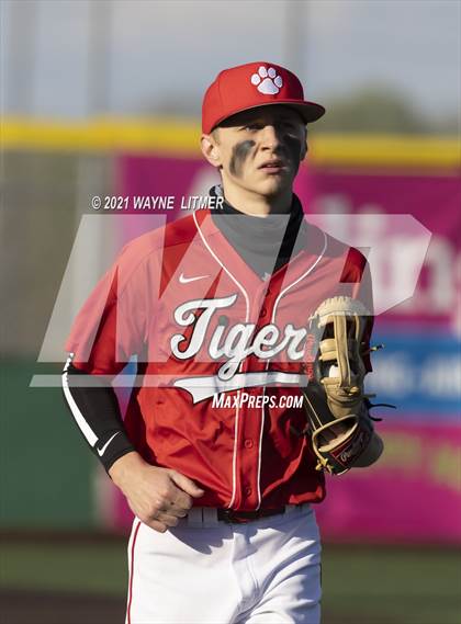 Thumbnail 3 in Beechwood vs St. Henry (All A Classic) photogallery.
