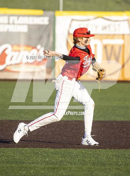 Thumbnail 2 in Beechwood vs St. Henry (All A Classic) photogallery.