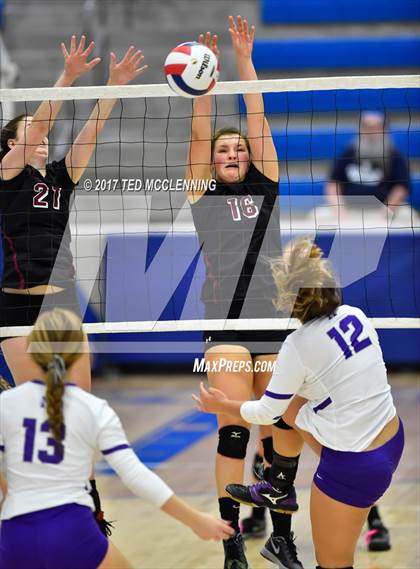 Thumbnail 3 in Springdale vs. Mt. St. Mary Academy (AAA 7A 1st Round Playoff) photogallery.