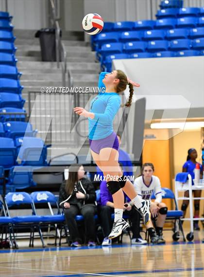 Thumbnail 3 in Springdale vs. Mt. St. Mary Academy (AAA 7A 1st Round Playoff) photogallery.