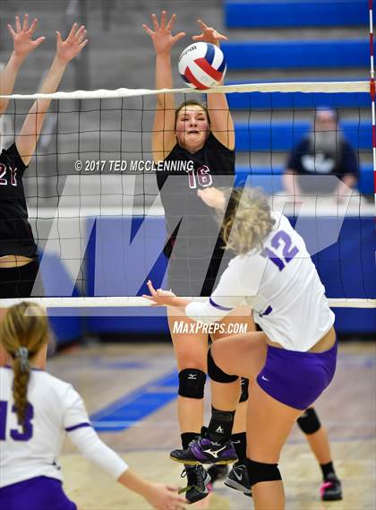 Thumbnail 2 in Springdale vs. Mt. St. Mary Academy (AAA 7A 1st Round Playoff) photogallery.