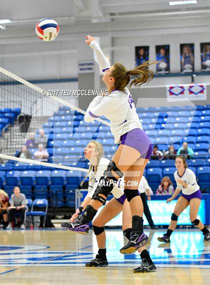 Thumbnail 1 in Springdale vs. Mt. St. Mary Academy (AAA 7A 1st Round Playoff) photogallery.