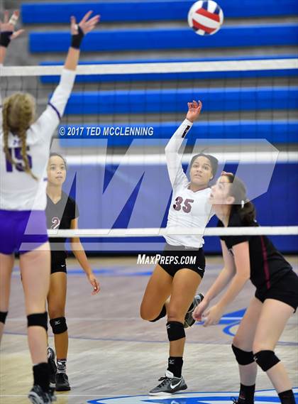 Thumbnail 1 in Springdale vs. Mt. St. Mary Academy (AAA 7A 1st Round Playoff) photogallery.