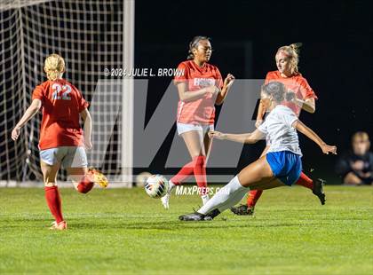 Thumbnail 3 in Hamilton Southeastern vs. Fishers (IHSAA 3A Sectional 8 First Round) photogallery.