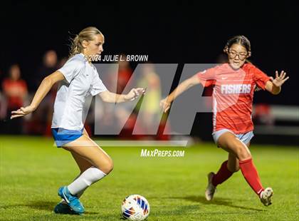 Thumbnail 3 in Hamilton Southeastern vs. Fishers (IHSAA 3A Sectional 8 First Round) photogallery.