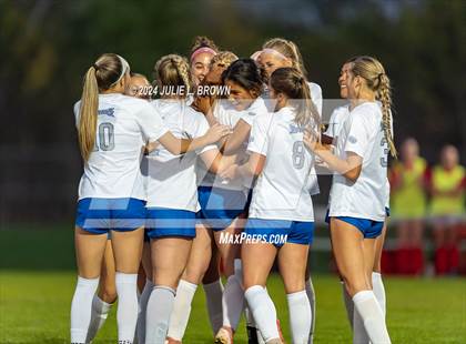 Thumbnail 2 in Hamilton Southeastern vs. Fishers (IHSAA 3A Sectional 8 First Round) photogallery.