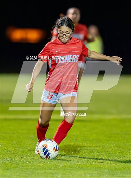 Thumbnail 1 in Hamilton Southeastern vs. Fishers (IHSAA 3A Sectional 8 First Round) photogallery.