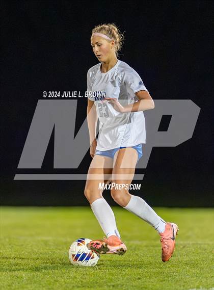 Thumbnail 2 in Hamilton Southeastern vs. Fishers (IHSAA 3A Sectional 8 First Round) photogallery.