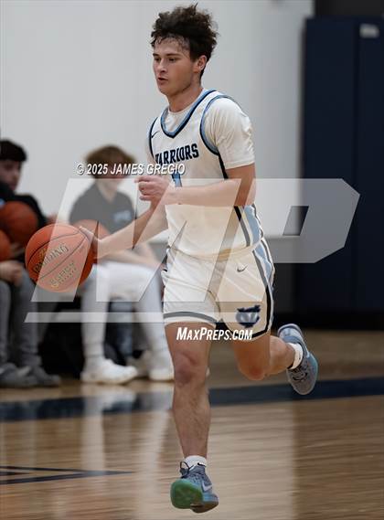 Thumbnail 3 in Central Valley vs Highland (Legends Classic) photogallery.