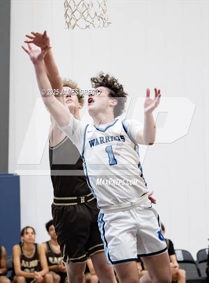Thumbnail 2 in Central Valley vs Highland (Legends Classic) photogallery.