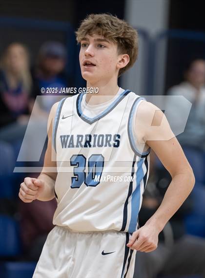 Thumbnail 1 in Central Valley vs Highland (Legends Classic) photogallery.