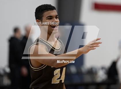 Thumbnail 1 in Central Valley vs Highland (Legends Classic) photogallery.