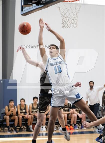 Thumbnail 3 in Central Valley vs Highland (Legends Classic) photogallery.