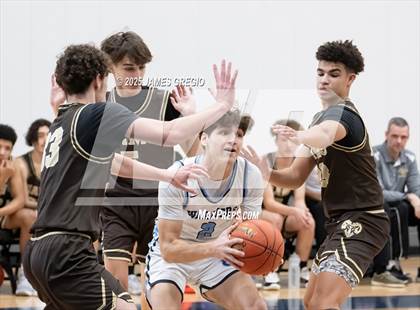 Thumbnail 3 in Central Valley vs Highland (Legends Classic) photogallery.