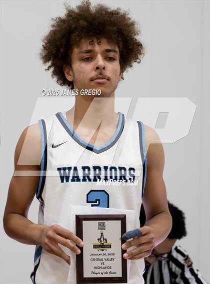Thumbnail 3 in Central Valley vs Highland (Legends Classic) photogallery.