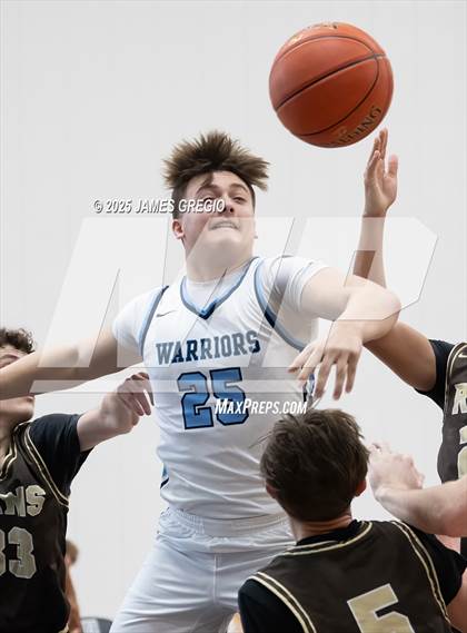 Thumbnail 3 in Central Valley vs Highland (Legends Classic) photogallery.