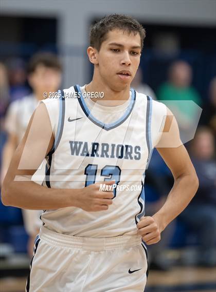 Thumbnail 3 in Central Valley vs Highland (Legends Classic) photogallery.