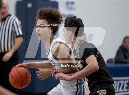 Thumbnail 3 in Central Valley vs Highland (Legends Classic) photogallery.