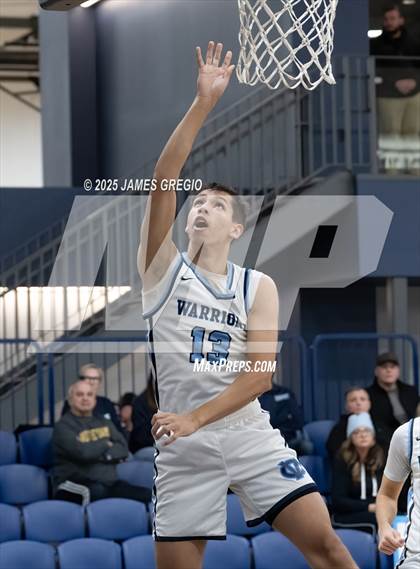 Thumbnail 2 in Central Valley vs Highland (Legends Classic) photogallery.