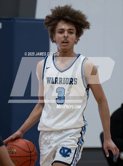 Thumbnail 1 in Central Valley vs Highland (Legends Classic) photogallery.