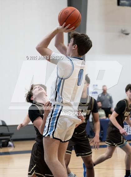 Thumbnail 1 in Central Valley vs Highland (Legends Classic) photogallery.