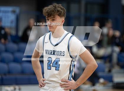 Thumbnail 3 in Central Valley vs Highland (Legends Classic) photogallery.