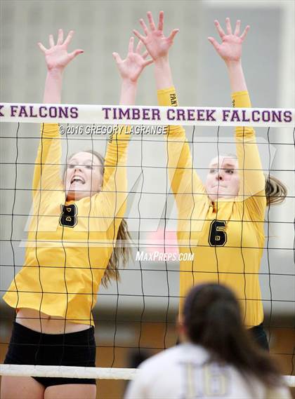 Thumbnail 1 in Fossil Ridge @ Timber Creek photogallery.
