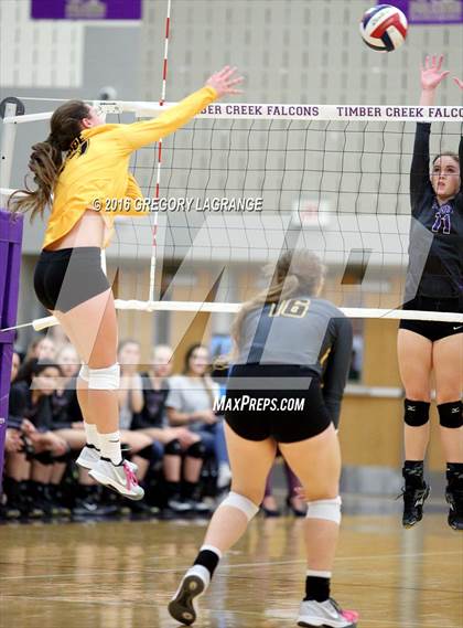 Thumbnail 3 in Fossil Ridge @ Timber Creek photogallery.