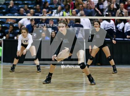 Thumbnail 2 in Ursuline Academy vs Vandebilt Catholic (LHSAA Division III Semifinal) photogallery.