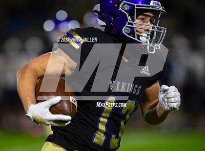 Thumbnail 2 in Bellarmine Prep @ Puyallup photogallery.