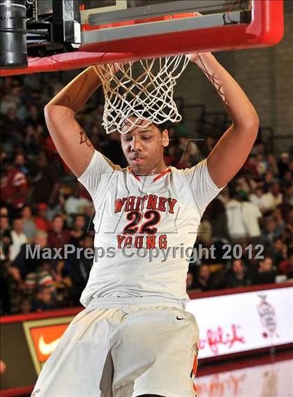 Thumbnail 2 in Whitney Young vs. Bishop Gorman (Nike Extravaganza) photogallery.