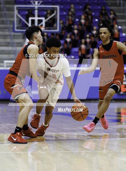Thumbnail 2 in Stevens @ Brandeis photogallery.