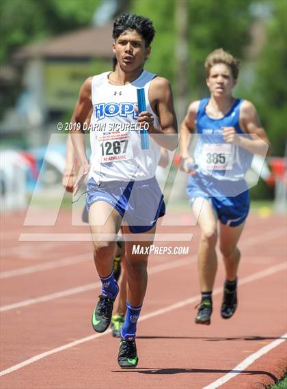 Thumbnail 2 in AIA Track & Field Championships (Boys 4x800 Relay) photogallery.