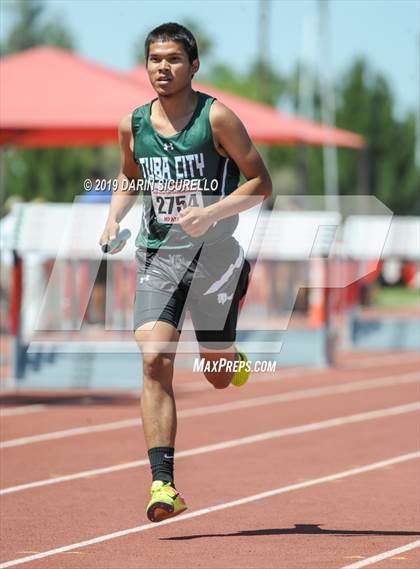Thumbnail 1 in AIA Track & Field Championships (Boys 4x800 Relay) photogallery.