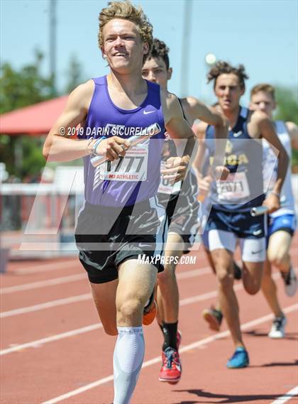 Thumbnail 3 in AIA Track & Field Championships (Boys 4x800 Relay) photogallery.