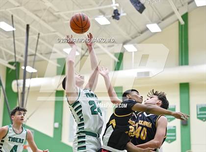 Thumbnail 1 in FR: Alexandria-Monroe @ Yorktown photogallery.