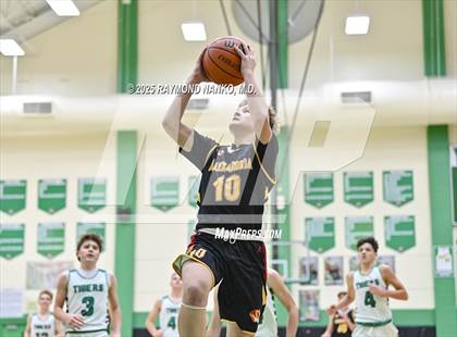 Thumbnail 2 in FR: Alexandria-Monroe @ Yorktown photogallery.