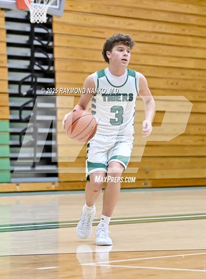 Thumbnail 3 in FR: Alexandria-Monroe @ Yorktown photogallery.