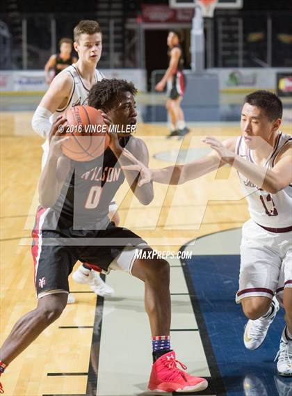 Thumbnail 3 in Mercer Island vs. Wilson photogallery.