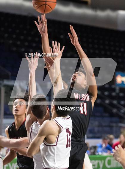 Thumbnail 3 in Mercer Island vs. Wilson photogallery.