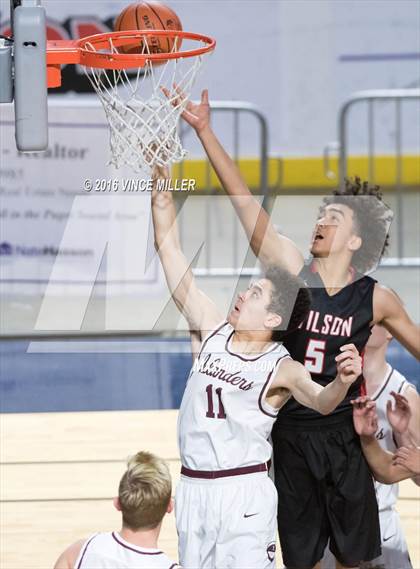 Thumbnail 1 in Mercer Island vs. Wilson photogallery.