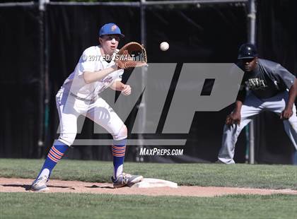 Thumbnail 3 in St. Joseph Notre Dame vs. St. Patrick-St. Vincent (CIF NCS Division 4 Final) photogallery.