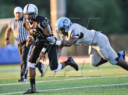 Thumbnail 3 in Gwynn Park vs. Eleanor Roosevelt (Prince George’s Pigskin Classic)  photogallery.
