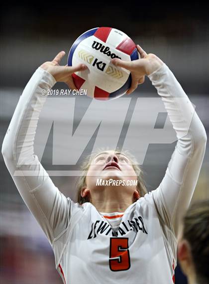 Thumbnail 2 in Coronado vs. Lewis-Palmer (CHSAA 4A State Semifinal) photogallery.