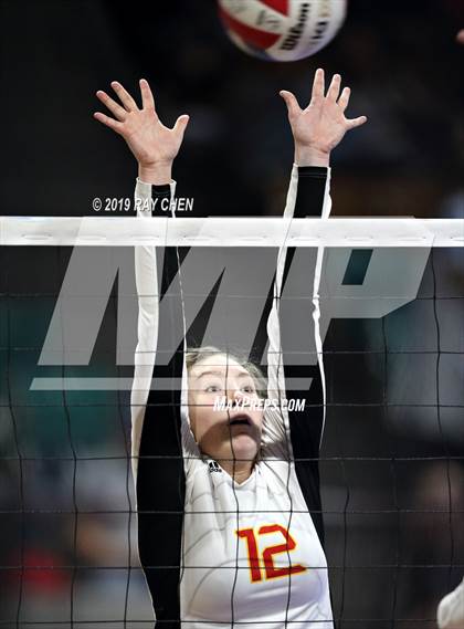 Thumbnail 1 in Coronado vs. Lewis-Palmer (CHSAA 4A State Semifinal) photogallery.