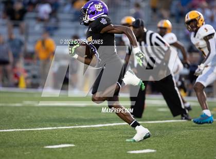 Thumbnail 1 in Perry vs Jones County  photogallery.