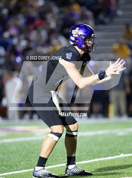 Thumbnail 3 in Perry vs Jones County  photogallery.