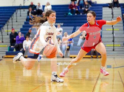 Thumbnail 1 in East Syracuse-Minoa vs New Hartford photogallery.