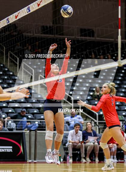 Thumbnail 3 in Canyon vs. Grapevine (UIL Volleyball 5A Semi-Finals)  photogallery.